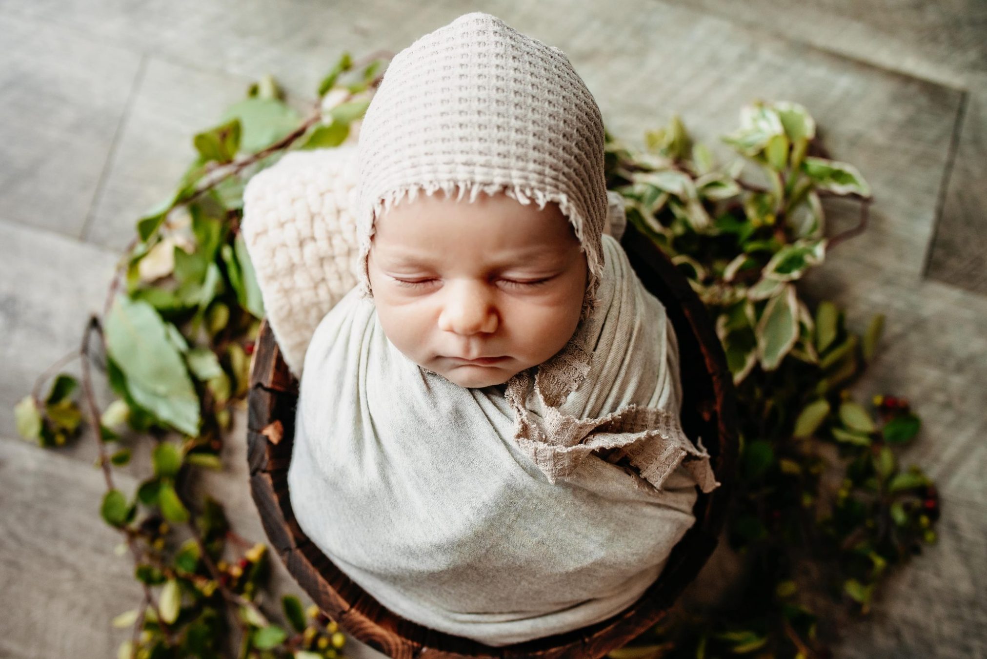 Appleton newborn photographer in-home newborn session by Daphodil Photo